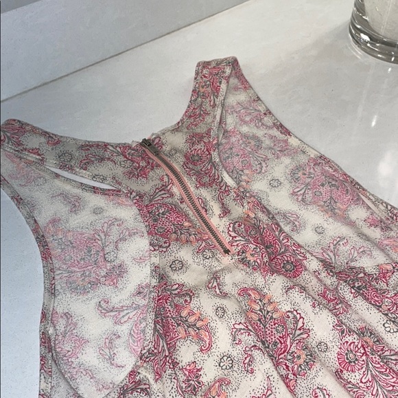 Small Tank top from American Eagle - Picture 6 of 6